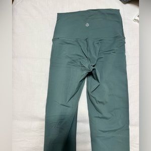 Lululemon Wunder Under (full luon)